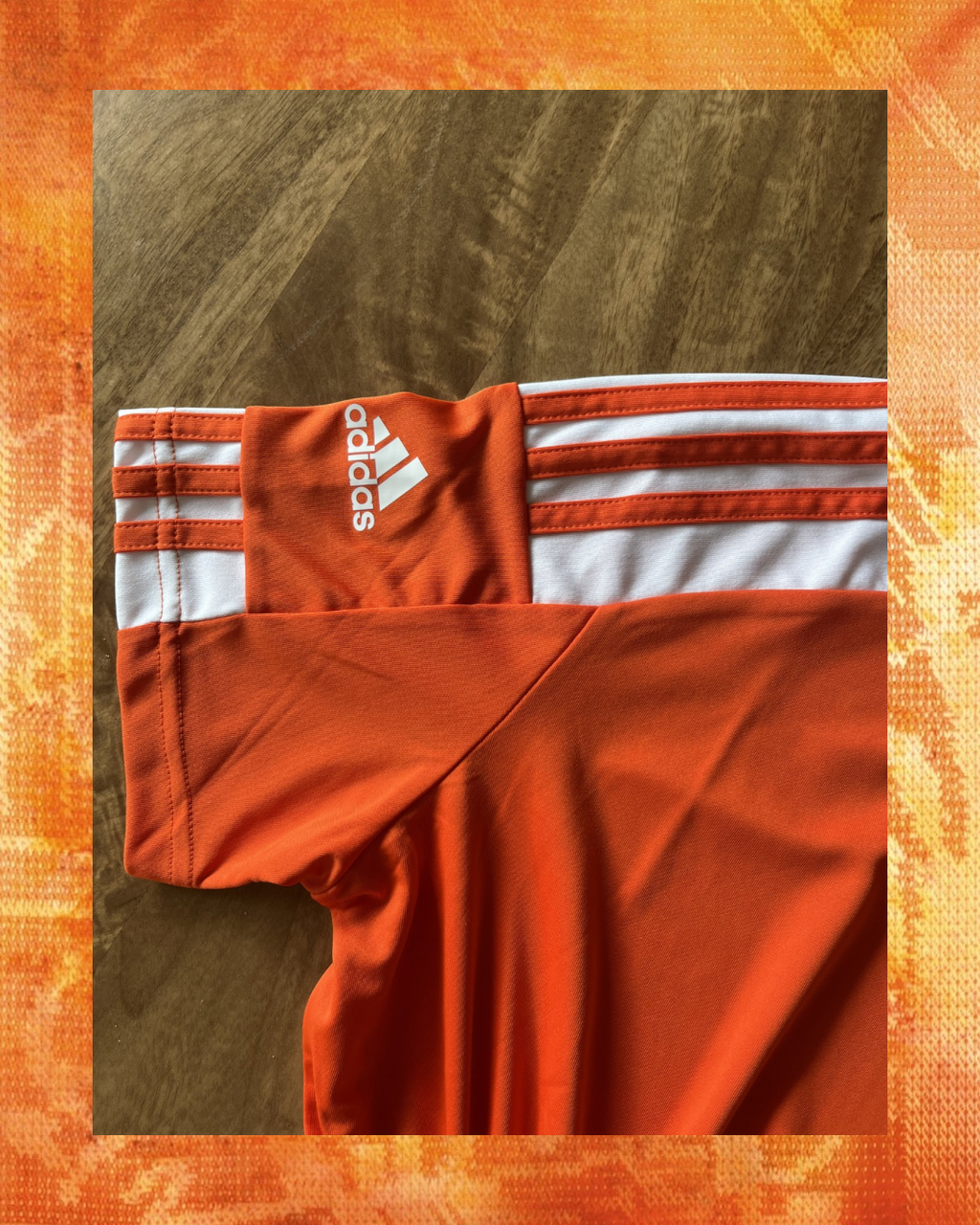 Adidas Oranje Shirt met Wit Mouw Details - Maat S/M