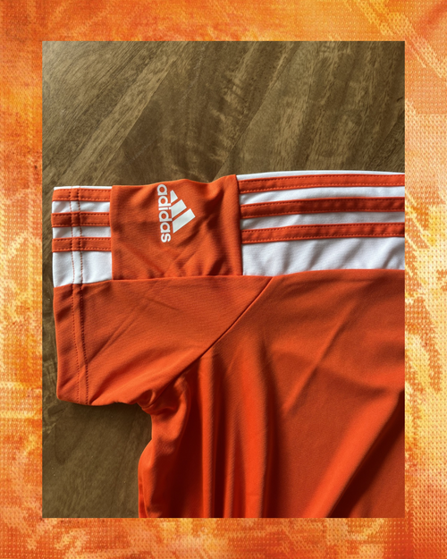 Adidas Oranje Shirt met Wit Mouw Details - Maat S/M
